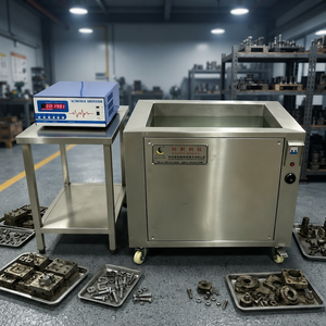 Machine de nettoyage ultrasonique industrielle robuste 175L 265L 360L 420L 28KHz 40KHz avec réservoir en acier inoxydable pour le lavage de moules et de quincaillerie - Product Image 1