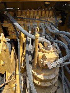 Excavatrice Caterpillar 320D d'occasion du Japon à prix réduit avec composants d'origine Moteur de pompe à moteur - Product Image 2