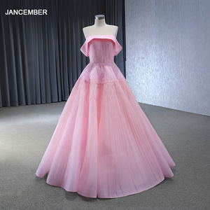 Robes de bal sur mesure, robes de bal longues en tulle rose à volants, robes de soirée à épaules dénudées, Rsm241002-3 - Product Image 1