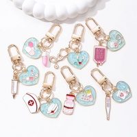 Pendentifs mignons en forme de flacon de médicaments en forme de cœur de dessin animé, porte-clés de la série Hôpital, pour amis, médecins, infirmières, bon cadeau, bijoux faits à la main
