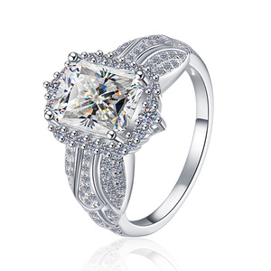 Feiner Luxus schmuck Rhodiniert S925 Sterling Silber 3 Karat Smaragd & Strahlend VVs1 Moissan ite Riesiger Verlobung sring für Frauen - Product Image 6