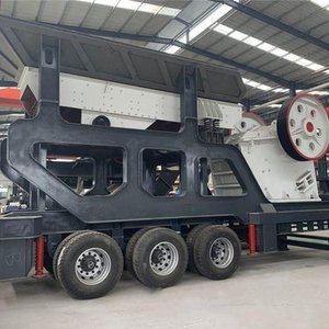 Pabrik Penyaringan dan Penghancuran Bergerak |   Mesin Penghancur Batu Bergerak Tipe Ban untuk Pemrosesan Satu Atap - Product Image 1