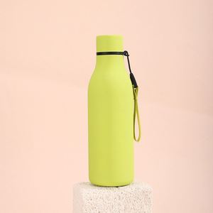 Termo de Acero Inoxidable para Exportación, Taza Deportiva de Doble Aislamiento al Vacío con Diseño Elegante para Distribuidores Globales - Product Image 6