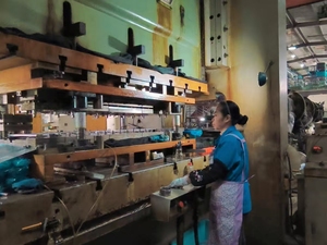 Bobine d'évaporateur de climatisation pour Ford Escape 20-23 Lincoln MKC <span class=keywords><strong>Corsair</strong></span> 20-21 Bobine d'évaporateur de refroidissement automatique OEM LX6Z19860A EV 9409332PFC - Product Image 3