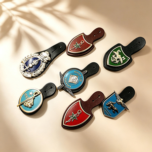 Badge de revers en métal gravé sur mesure, en alliage de zinc, broche personnalisée, écusson personnalisé pour la promotion de la marque - Product Image 3