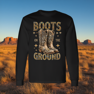 Camiseta de manga larga estilo vaquero occidental Boots On The Ground en color negro - Product Image 3