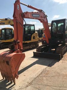 DOOSAN-Miniexcavadora de orugas de 6 toneladas, precio bajo, peso operativo de 25 toneladas, características del núcleo del motor de la bomba del motor - Product Image 2