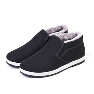 <span class=keywords><strong>Vieux</strong></span> Pékin hiver chaussures en tissu pour hommes coton doublé polaire antidérapant randonnée papa chaussures doux épaissi semelle chaude pour l'âge moyen - Product Image 1