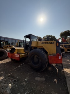 Rouleau compresseur utilisé DYNAPAC CA301D 13 tonnes avec composant moteur essentiel en stock à vendre - Product Image 4