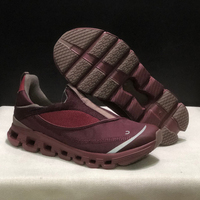 Chaussures de course ultra-légères et respirantes personnalisées pour hommes et femmes, idéales pour les activités de plein air, le sport décontracté et la mode hivernale.