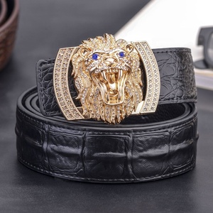 Cintura da Uomo di Marca Famosa in Vera Pelle di Coccodrillo con Fibbia a Leone in Strass di Lusso - Product Image 4