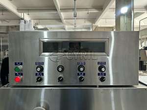 Capsuleuse rotative électrique entièrement automatique à 6 stations pour bouteilles en verre/métal/plastique, haute précision, qualité alimentaire, faible coût d'exploitation - Product Image 2