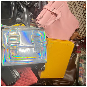 A6 Vente en gros de sacs d'<span class=keywords><strong>occasion</strong></span> à bas prix, lots mixtes de marques et sacs à main pour femmes sans marque, fournisseur direct de seconde main - Product Image 2