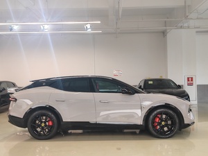 <span class=keywords><strong>Lotus</strong></span> Eletre S+ 4WD 2023 à faible kilométrage, voiture électrique pure longue autonomie, 612 CV, charge rapide 800V, voiture de sport de luxe, véhicule <span class=keywords><strong>d</strong></span>'<span class=keywords><strong>occasion</strong></span> pour l'exportation - Product Image 3