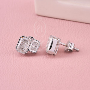 Pendientes de Oro Rosa de 14K con Diamantes Radiantes en Bisel, Joyería Fina de Lujo, Elegantes Pendientes de Diamantes Modernos para Novias y Regalos Especiales - Product Image 4