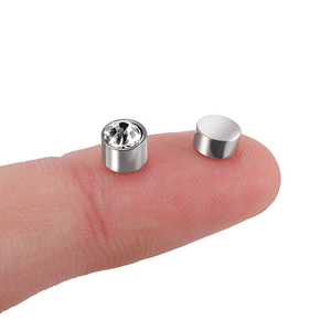 Clou d'Oreille Magnétique en Acier et Cristal, Sans Perçage, Boucles d'Oreilles Magnétiques Puissantes pour Hommes et Femmes, Clip d'Oreille Magnétique 6mm, <span class=keywords><strong>Bijoux</strong></span> - Product Image 3
