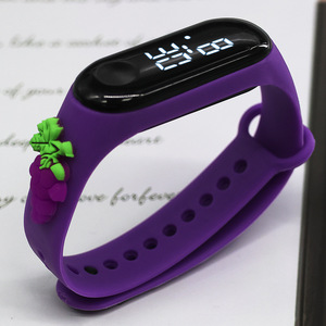 Kinderhorloge met eigen logo, cartoonontwerp, modieus LED digitaal horloge, voor kinderen, tieners, studenten, waterdicht, met bandjes, polshorloge voor buiten - Product Image 2