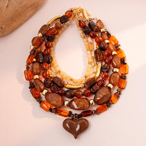 Collier haut de gamme pour femme YL, style européen et américain, perles en verre soufflé en forme de cœur, chaîne de clavicule, luxe sportif, niche - Product Image 2