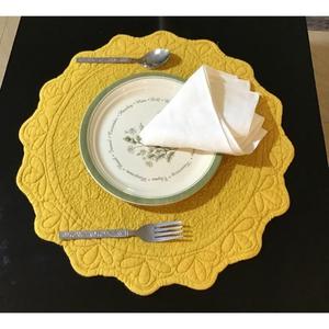 Servilletas de Lino 100% Personalizadas y Manteles Individuales Bordados para Uso en Cocina y Restaurante - Product Image 3