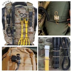 Sistema de Sujeción Retráctil Táctico MOLLE con Hebilla Elástica para Antena y Correa para Caza - Product Image 4