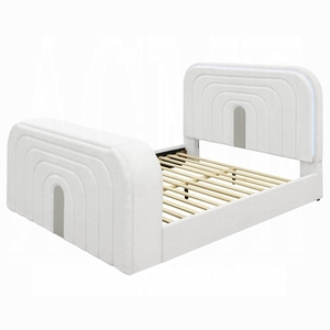 Cama Ajustable Shelyn King con Mueble para TV LED, Chimenea Bluetooth, Tapicería de Sherpa Teddy y Acabado Cromado Blanco, Juego de Dormitorio Moderno - Product Image 4