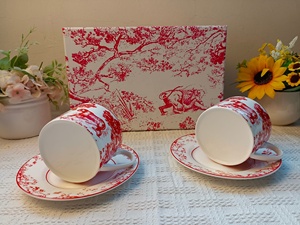 The Manufacturer Sells European Style Red Bone China <b>Coffee</b> <b>Sets</b> and Porcelain Cup and Saucer <b>Sets</b> - Product Image 4