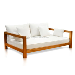Sofá cama minimalista de madera de teca natural, diseñado para un descanso elegante que combina durabilidad, comodidad y una elegancia atemporal. - Product Image 3