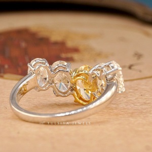 แหวนเพชรจากคอลเลกชันเครื่องประดับชั้นสูง ออกแบบอย่างประณีต สง่างาม และใส่ใจในรายละเอียดอย่างยิ่ง - Product Image 2