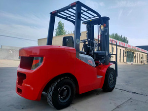 Chariot élévateur diesel Weliftrich 2-10 tonnes, déplacement latéral 5m, pneus pleins, certifié CE/ISO, modèle CPCD, mât 3 étages, garantie 1 an - Product Image 2