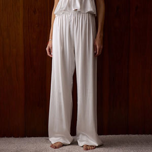 Set Pigiama Donna con Top a Canotta Allacciato con Volant sulla Schiena e Pantaloni Palazzo in Seta Sexy per l'Estate - Product Image 3