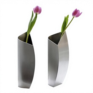 Jarrón de Piso de Acero Inoxidable de Lujo Hecho a Mano, Diseño Tradicional, Resistente al Óxido, Jarrón de Mesa para Flores, Decoración del Hogar y Jardín - Product Image 2