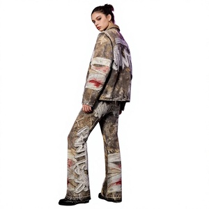 Fabricant de survêtements, logo brodé personnalisé, veste en toile denim camouflage vieilli et pantalon cargo pour hommes - Product Image 3