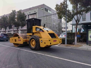 Rodillo de carretera para neumáticos CS683E CAT/Caterpillar usado con componentes de núcleo de bomba CS683/E a la venta - Product Image 6