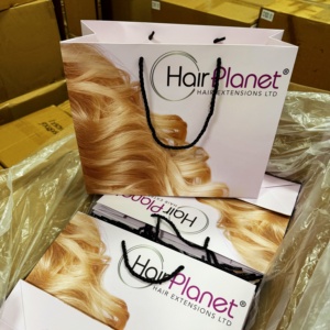 奢华风格定制印刷徽标假发精品包装再生材料纸板购物袋带丝带提手 - Product Image 1