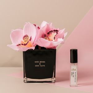 เครื่องหอมปรับอากาศรูปดอกไม้ ใช้แบตเตอรี่ ตกแต่งบ้าน ใช้งานได้นาน 6 เดือนถึง 1 ปี - Product Image 1