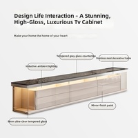 Ensemble de meubles de salon modernes italiens de luxe léger : meuble TV au sol et table basse, design élégant haut de gamme avec rangement