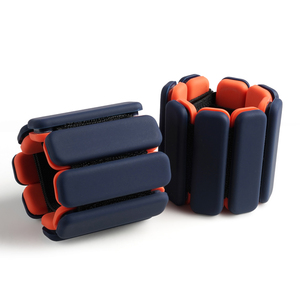 Poids de <span class=keywords><strong>poignet</strong></span> <span class=keywords><strong>et</strong></span> de <span class=keywords><strong>cheville</strong></span> en silicone écologiques <span class=keywords><strong>pour</strong></span> l'entraînement de force à domicile <span class=keywords><strong>et</strong></span> le Pilates - Product Image 6