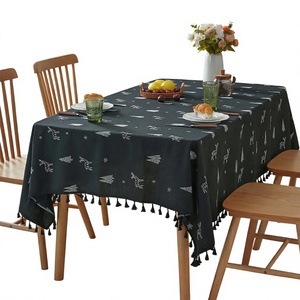 Nappe ronde brodée florale 100% coton pour mariage et décoration intérieure, écologique - Product Image 4