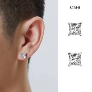 Pendientes de Plata de Ley 925 con Moissanita Corte Princesa de UM Jewelry, Unisex, para Uso Diario y Regalo de Aniversario de Bodas - Product Image 6