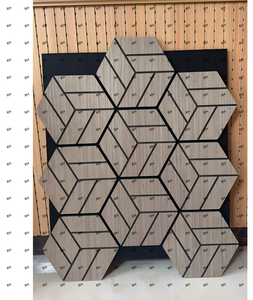 Panneau acoustique hexagonal moderne en bois avec dos en feutre PET noir pour <span class=keywords><strong>studio</strong></span>, chambre et école - Product Image 2