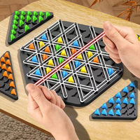 Chaîne géométrique pour enfants Puzzle d'échecs Triangle jeu de table multijoueur élastique formation Interaction familiale jeux de société