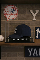 Boîtes en acrylique de luxe fabriquées à la main pour casquettes de baseball et casques autographiés, boîte de présentation transparente pour casquettes de baseball – Vente en gros usine