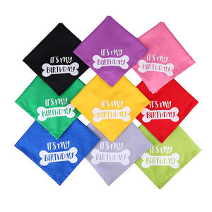 Bandana personnalisée pour chien, en polyester imprimé, confortable, triangle, cadeau de fête d'anniversaire - Product Image 3