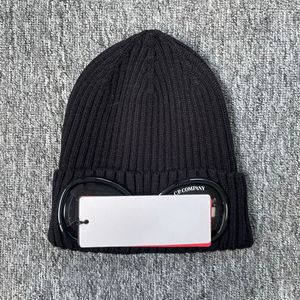Nouveau <span class=keywords><strong>bonnet</strong></span> tricoté avec protection oculaire pour hommes et femmes, idéal pour l'<span class=keywords><strong>automne</strong></span> et l'hiver, chaud, pour l'extérieur, protection des yeux et contre le vent pour les couples. - Product Image 3