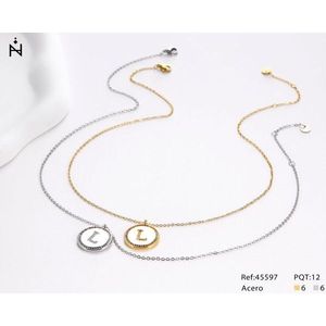 Collana con Ciondolo a Forma di Lettera L e Diamante, Catena da 2 Cm in Acciaio, Tono Oro e Argento - Product Image 3