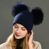 Bonnet d'hiver Jxwatcher pliable et moelleux avec deux grands pompons en vraie fourrure, bonnet extensible pour femme, bonnet chaud en cachemire tricoté, bonnet ample en laine