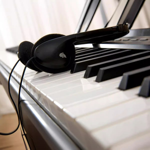 Electronic Keyboard With 3.5mm Headphone Jack 45x16.5x4.5 Ps Material For <b>Music</b> Practice - Product Image 1