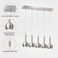 Lustre suspendu linéaire moderne à 5 lumières, nickel brossé, globe, hauteur réglable, tension universelle, OEM/ODM pour salle à manger et cuisine