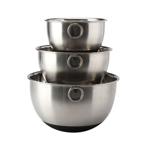<b>Set</b> <b>of</b> 3 Stainless Steel <b>Mixing</b> <b>Bowls</b> with Non-slip Bottom - Product Image 2