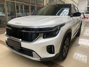 YD AUTO 2023 Kia Seltos 1.5L CVT Luxe <span class=keywords><strong>Carrosserie</strong></span> et <span class=keywords><strong>peinture</strong></span> d'origine Essence Voiture d'occasion 1.5L 115 CV L4 SUV 5 portes 5 places Disponible - Product Image 2